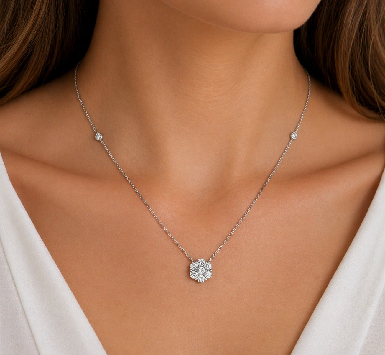 14k White Gold Diamond Flower Necklace 1.85ct Total, N10521
