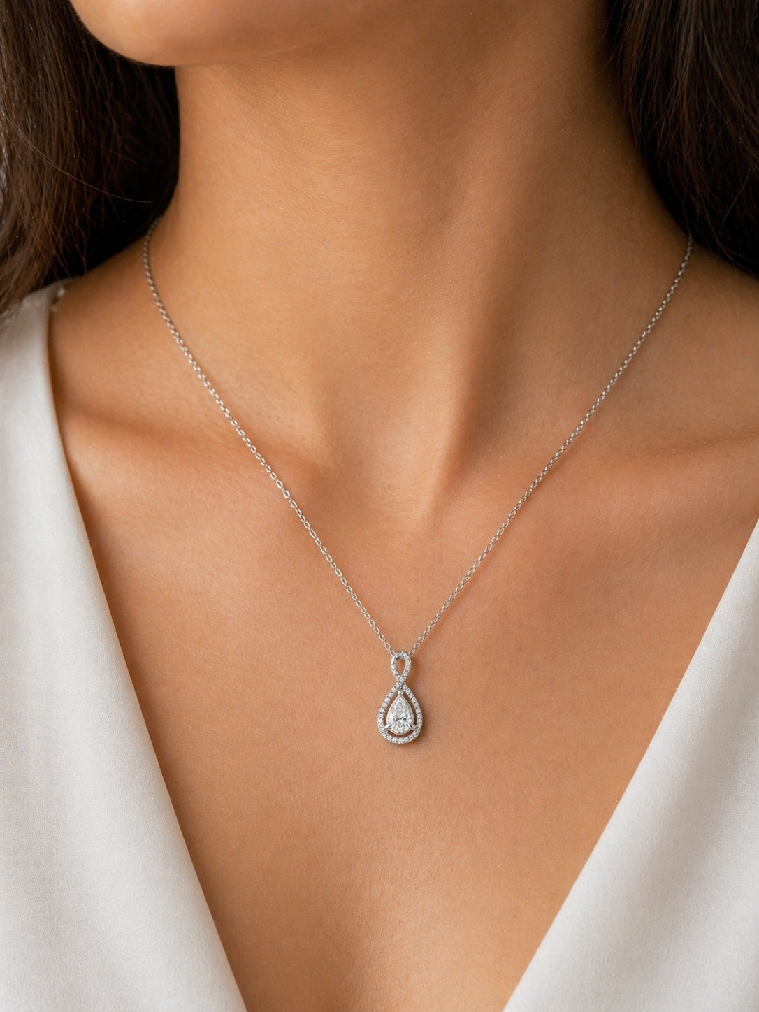 14K White Gold Diamond Twist Pendant PEN16182