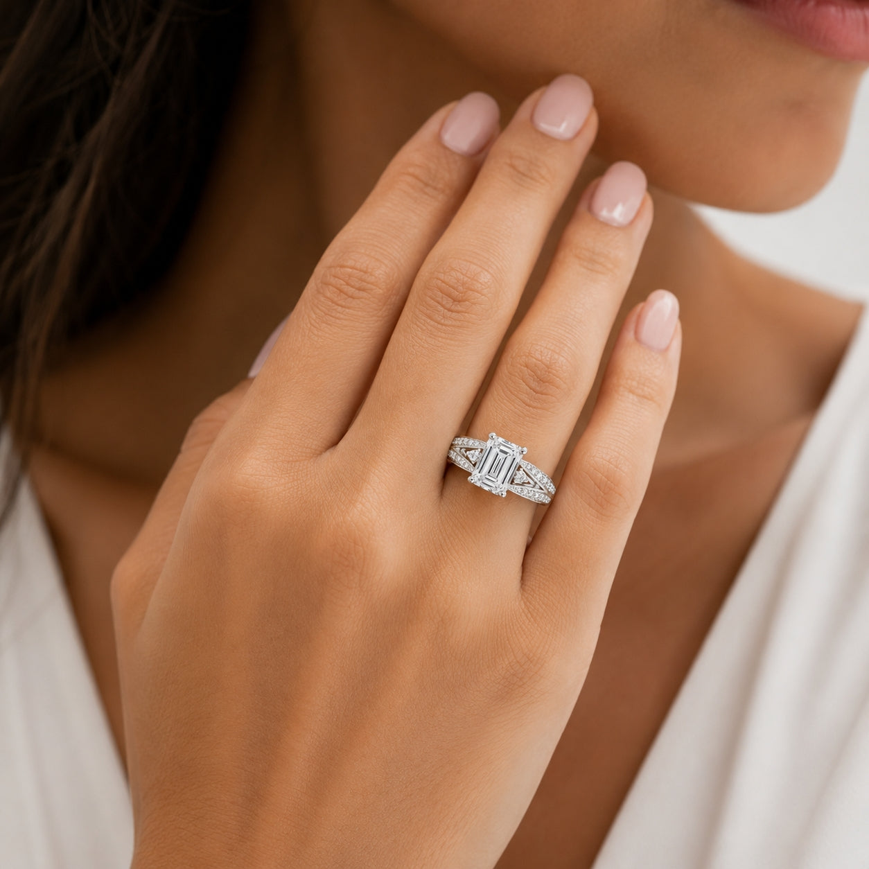14K White Gold Vintage-Inspired Engagement Ring R10127W