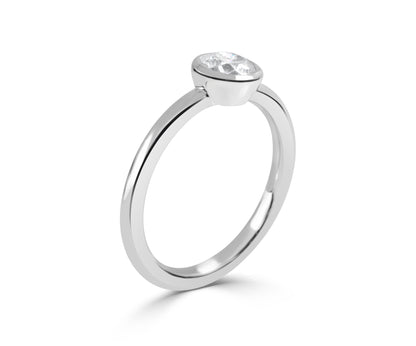 MINK SOLITAIRE BEZEL ROUND - ER1170
