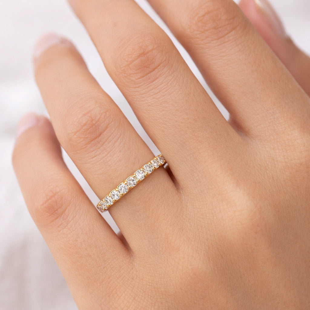 U-Prong Round Cut Diamond 0.71ct Band2821